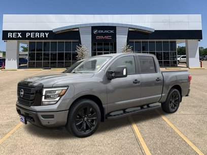 Used 2024 Nissan Titan SV w/ SV Convenience Package
