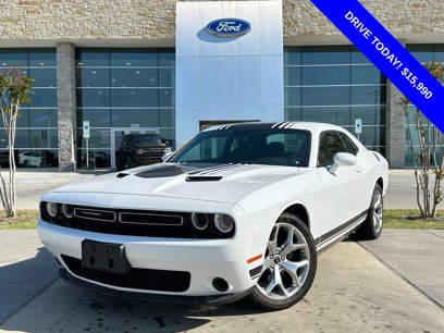 Used 2017 Dodge Challenger SXT