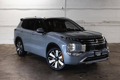 New 2025 Mitsubishi Outlander SEL