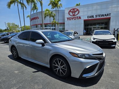 Used 2022 Toyota Camry SE w/ Convenience Package