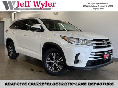 Used 2017 Toyota Highlander LE