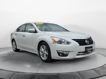 Used 2013 Nissan Altima 2.5 SV w/ 2.5SV Convenience Pkg