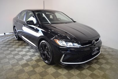 New 2025 Volkswagen Jetta SE