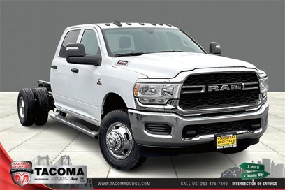 New 2024 RAM 3500 Tradesman w/ Chrome Appearance Group
