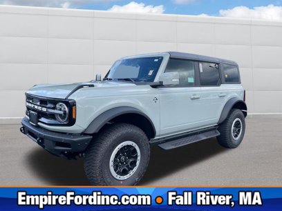 New 2024 Ford Bronco Outer Banks w/ Sasquatch Package