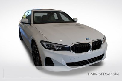 New 2025 BMW 330i xDrive Sedan w/ Convenience Package