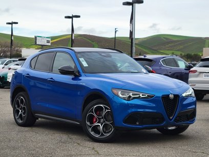 New 2025 Alfa Romeo Stelvio Sprint w/ Veloce Package