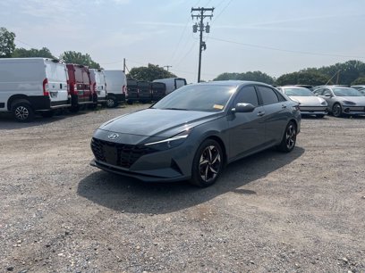 Used 2023 Hyundai Elantra SEL w/ Convenience Package