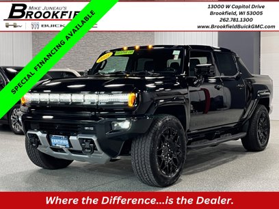 Certified 2025 GMC Hummer EV 2X w/ LPO, Dark Essentials Package