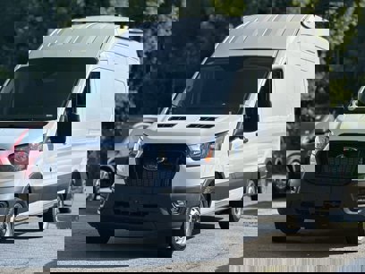New 2025 Ford Transit 250 148 High Roof Extended w/ Load Area Protection Package