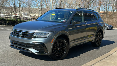 Used 2022 Volkswagen Tiguan SE R-Line