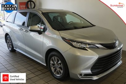 Certified 2022 Toyota Sienna XLE