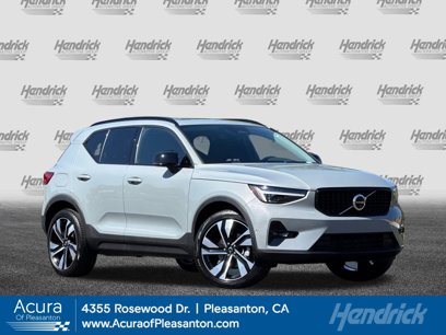 Used 2024 Volvo XC40 B5 Plus w/ Protection Package Premier