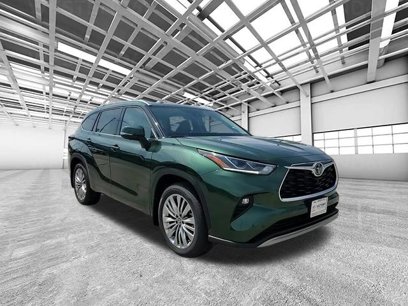 New 2025 Toyota Highlander Platinum