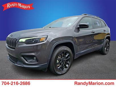 Used 2023 Jeep Cherokee Altitude Lux