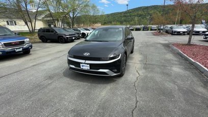 New 2025 Hyundai Ioniq 5 SE