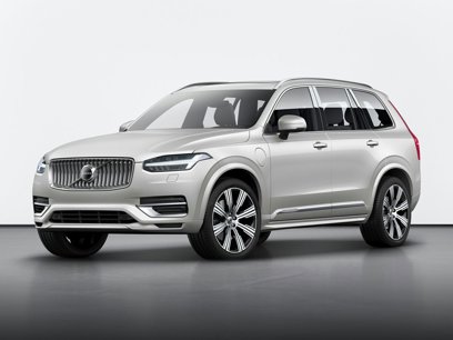 Used 2022 Volvo XC90 T6 Momentum w/ Advanced Package