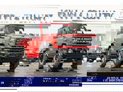 New 2024 Ford Bronco Black Diamond w/ Sasquatch Package