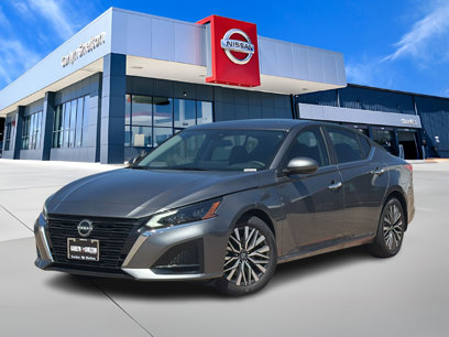 New 2025 Nissan Altima 2.5 SV
