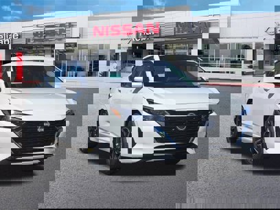 New 2025 Nissan Sentra SV