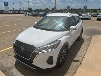 Used 2024 Nissan Kicks SV