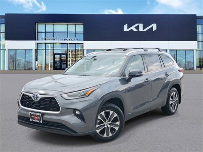 Used 2021 Toyota Highlander XLE