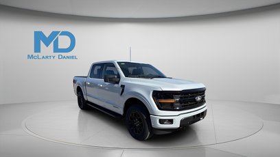 New 2025 Ford F150 XLT w/ Equipment Group 301A Standard