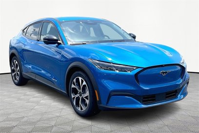 New 2025 Ford Mustang Mach-E Select w/ Comfort Package Lite