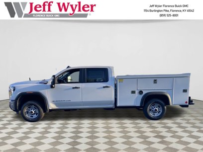 New 2024 GMC Sierra 2500 Pro w/ Convenience Package