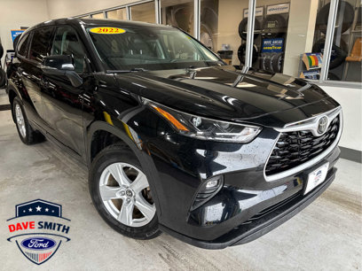 Used 2022 Toyota Highlander LE