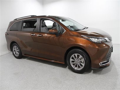 Certified 2023 Toyota Sienna XLE