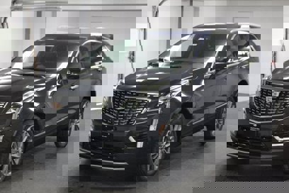 New 2025 Cadillac XT5 Premium Luxury
