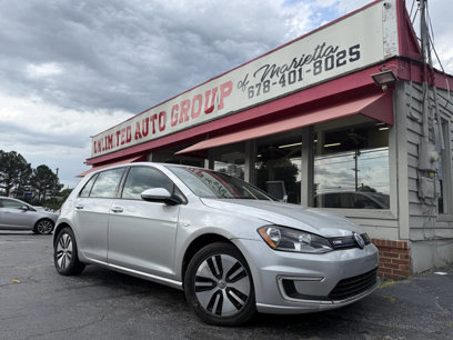 Used 2016 Volkswagen e-Golf SE w/ DC Fast Charging Package