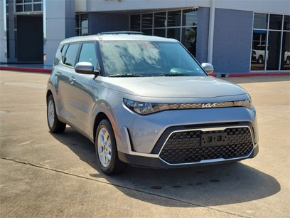 Used 2024 Kia Soul LX w/ Option Group 015