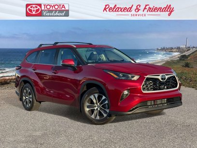 New 2025 Toyota Highlander XLE
