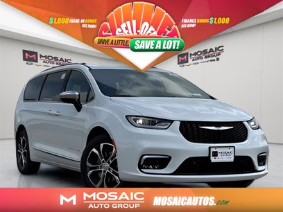 New 2025 Chrysler Pacifica Pinnacle