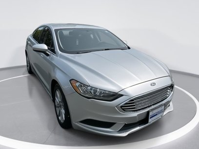 Used 2017 Ford Fusion SE w/ Fusion SE Technology Package