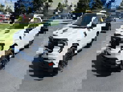 New 2025 Ford Maverick Lariat w/ Black Appearance Package