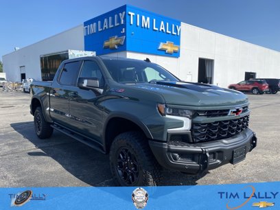 New 2025 Chevrolet Silverado 1500 ZR2 w/ ZR2 Bison Edition