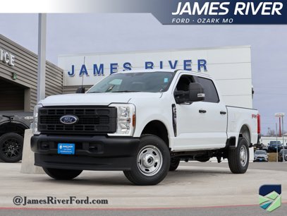 New 2025 Ford F250 XL w/ FX4 Off-Road Package