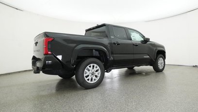 New 2025 Toyota Tacoma SR5