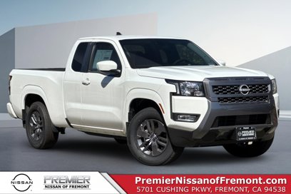New 2025 Nissan Frontier SV w/ SV Convenience Package