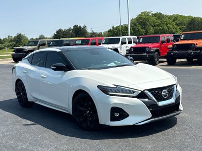 Used 2020 Nissan Maxima SR w/ Sport Mat Group