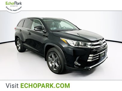 Used 2017 Toyota Highlander Limited Platinum