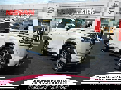 Used 2022 Nissan Pathfinder Platinum w/ Lighting Package (N92)