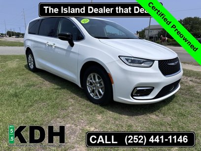 Certified 2024 Chrysler Pacifica Touring-L