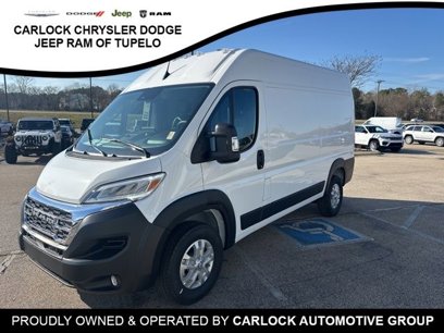 New 2025 RAM ProMaster 2500 w/ Quick Order Package 22G SLT