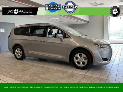 Used 2017 Chrysler Pacifica Touring-L Plus