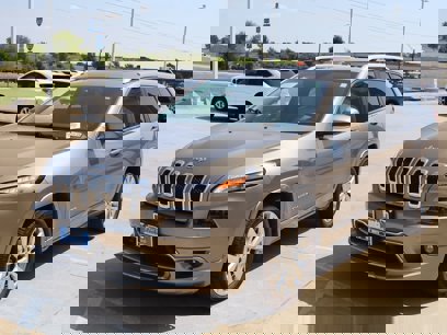 Used 2017 Jeep Cherokee Overland