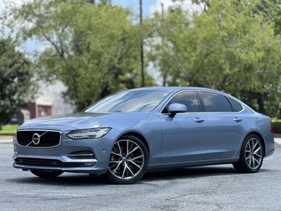 Used 2018 Volvo S90 T5 Momentum w/ Convenience Package